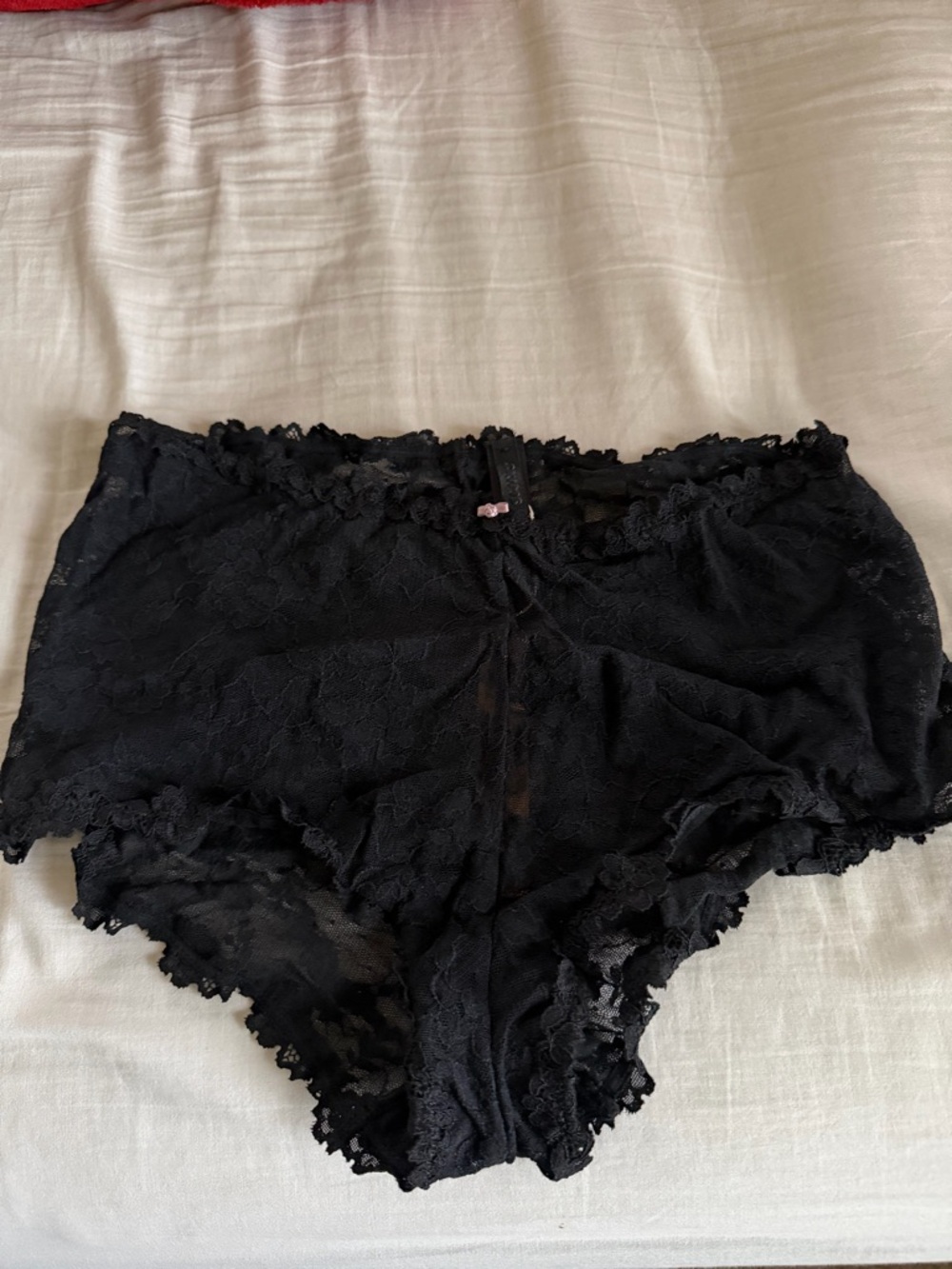 Skims stretch lace boyshort.